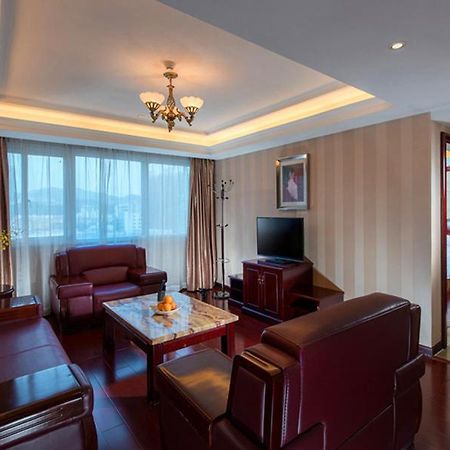 Vienna Hotel Shenzhen Fenghuang Road Екстер'єр фото
